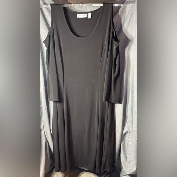Susan Graver Dresses & Skirts - Susan Graver Black Long-Sleeve A-Line Dress EPC